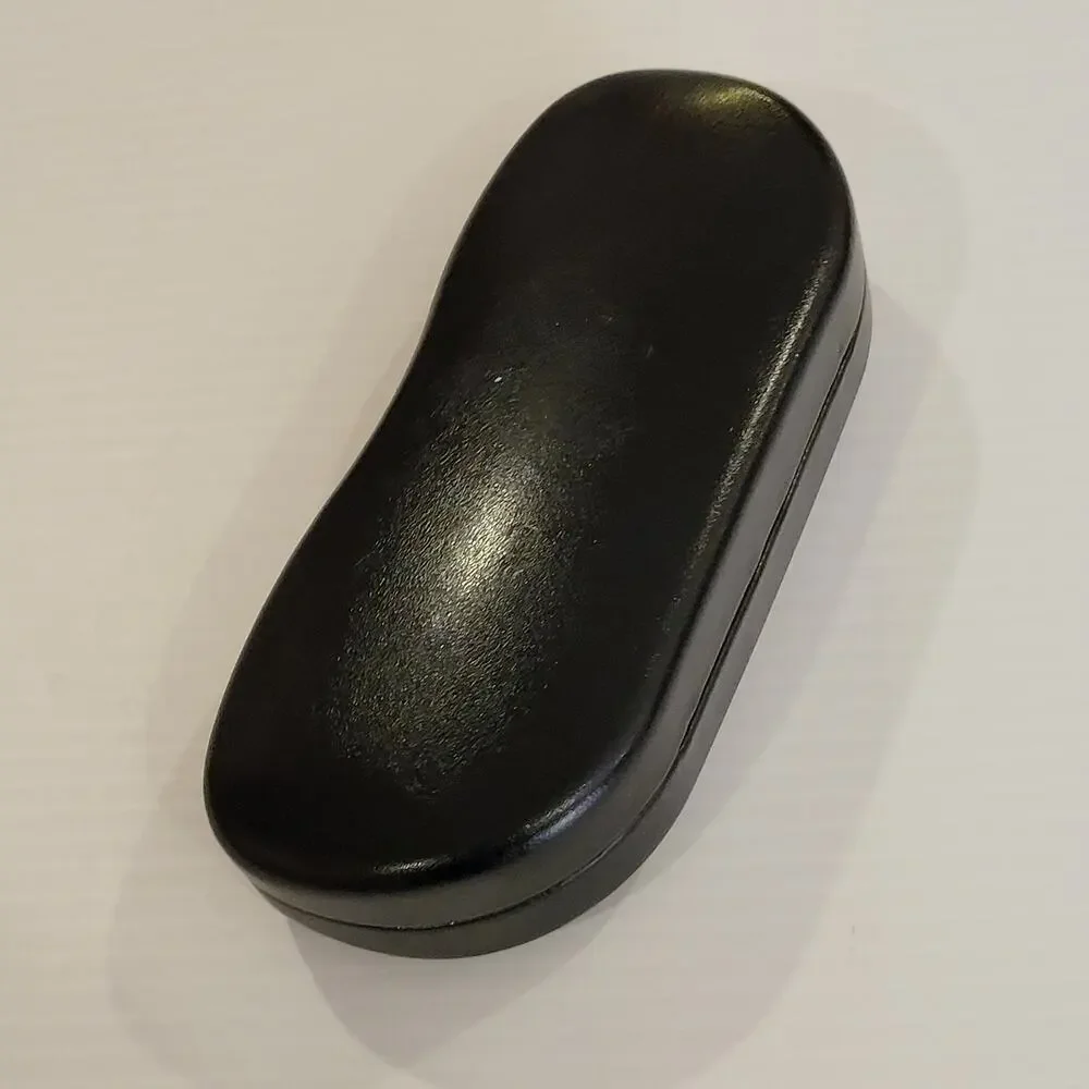 Ray-ban hard clamshell sunglasses eyeglasses case with cleaning cloth 0304